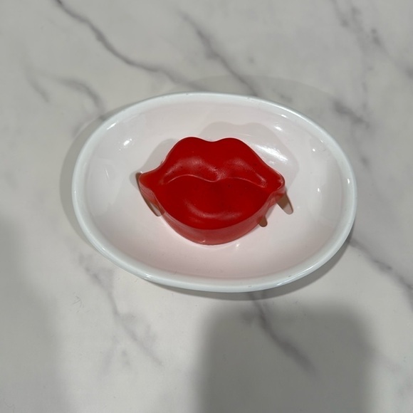 Lip soap bars💋 Set of 3 - Picture 2 of 10